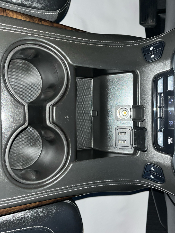 Chevrolet Tahoe 4WD 4dr LT 2019