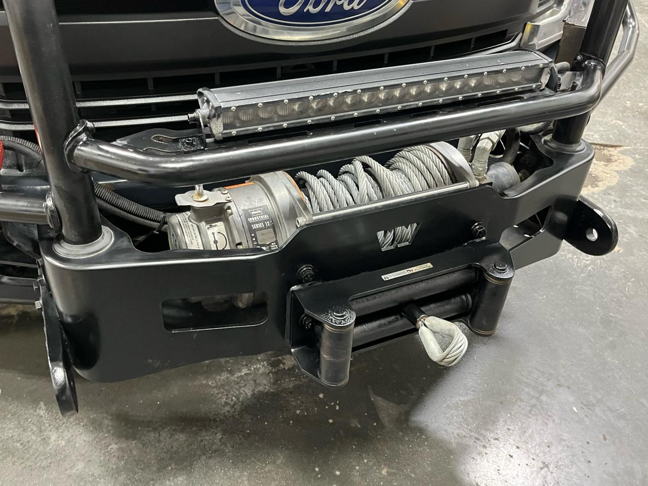 Ford Super Duty F-350 SRW XL 4WD Crew Cab 6.75' Box 2018