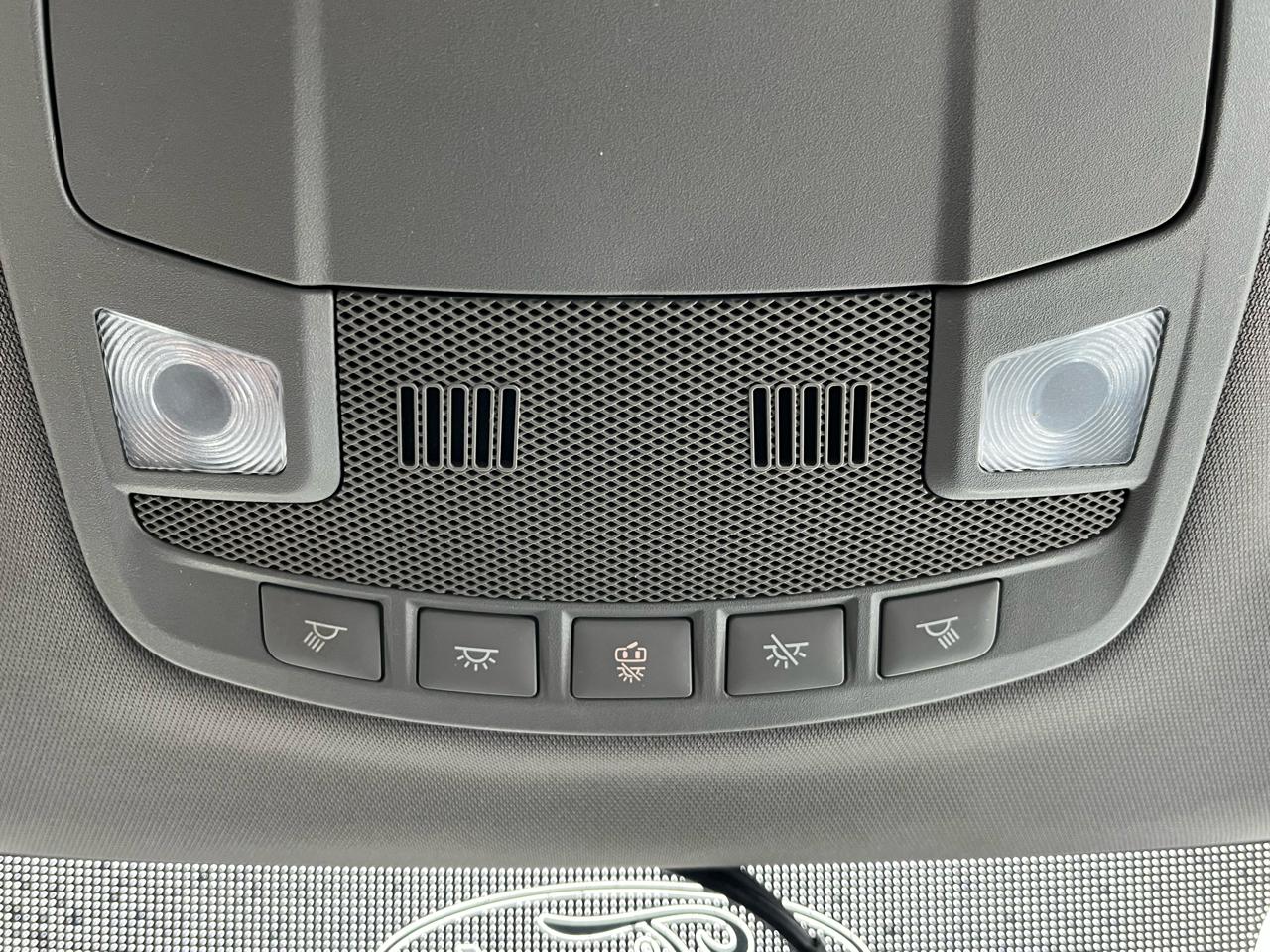 Ford Super Duty F-350 SRW XL 4WD Crew Cab 6.75' Box 2018