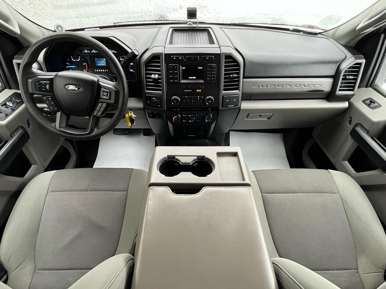 Ford Super Duty F-350 SRW XL 4WD Crew Cab 6.75' Box 2018