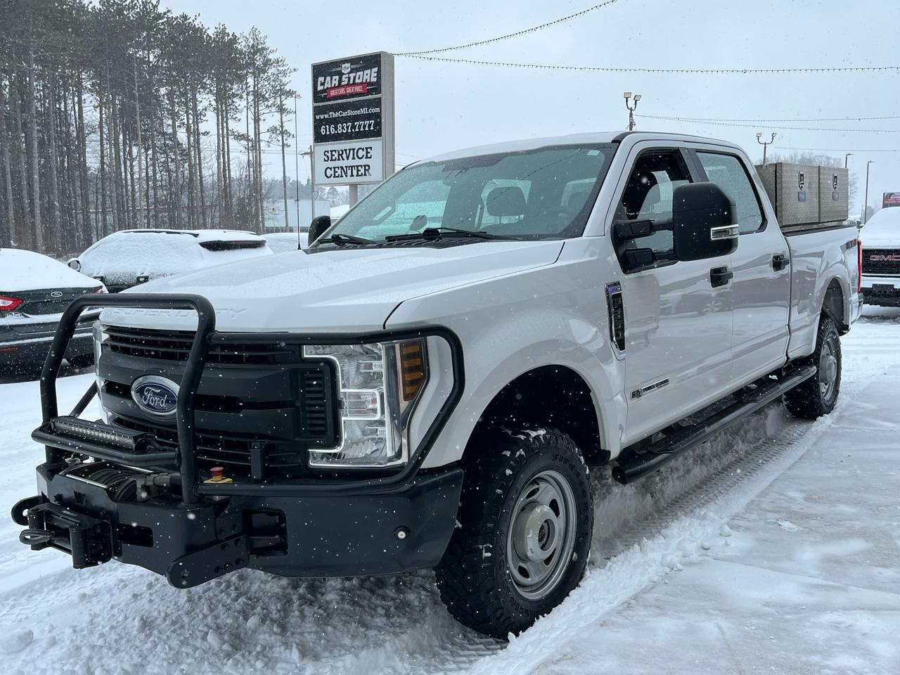 Ford Super Duty F-350 SRW XL 4WD Crew Cab 6.75' Box 2018