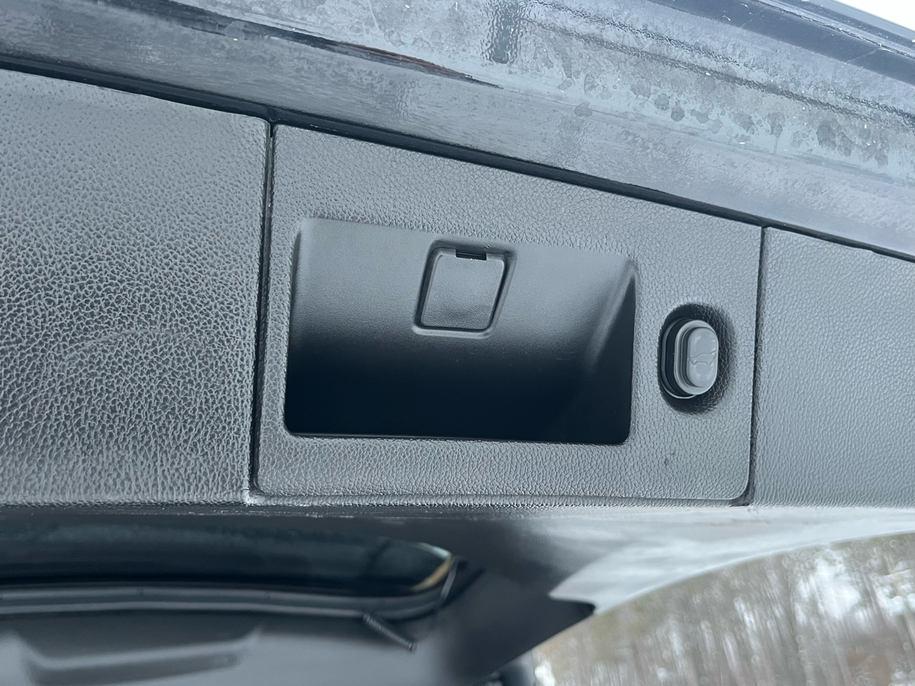 Chevrolet Suburban 4WD 4dr 1500 Premier 2019