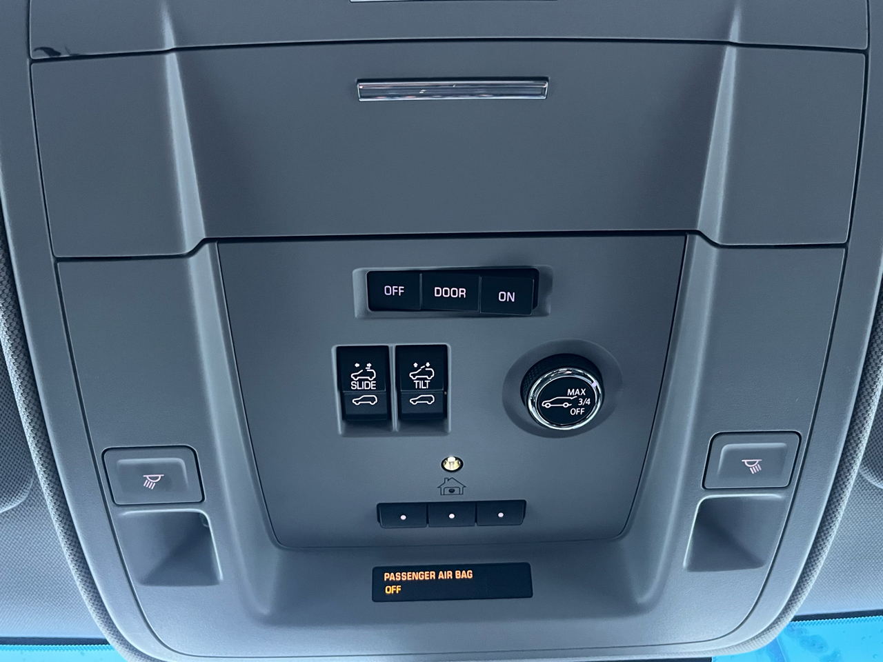 Chevrolet Suburban 4WD 4dr 1500 Premier 2019