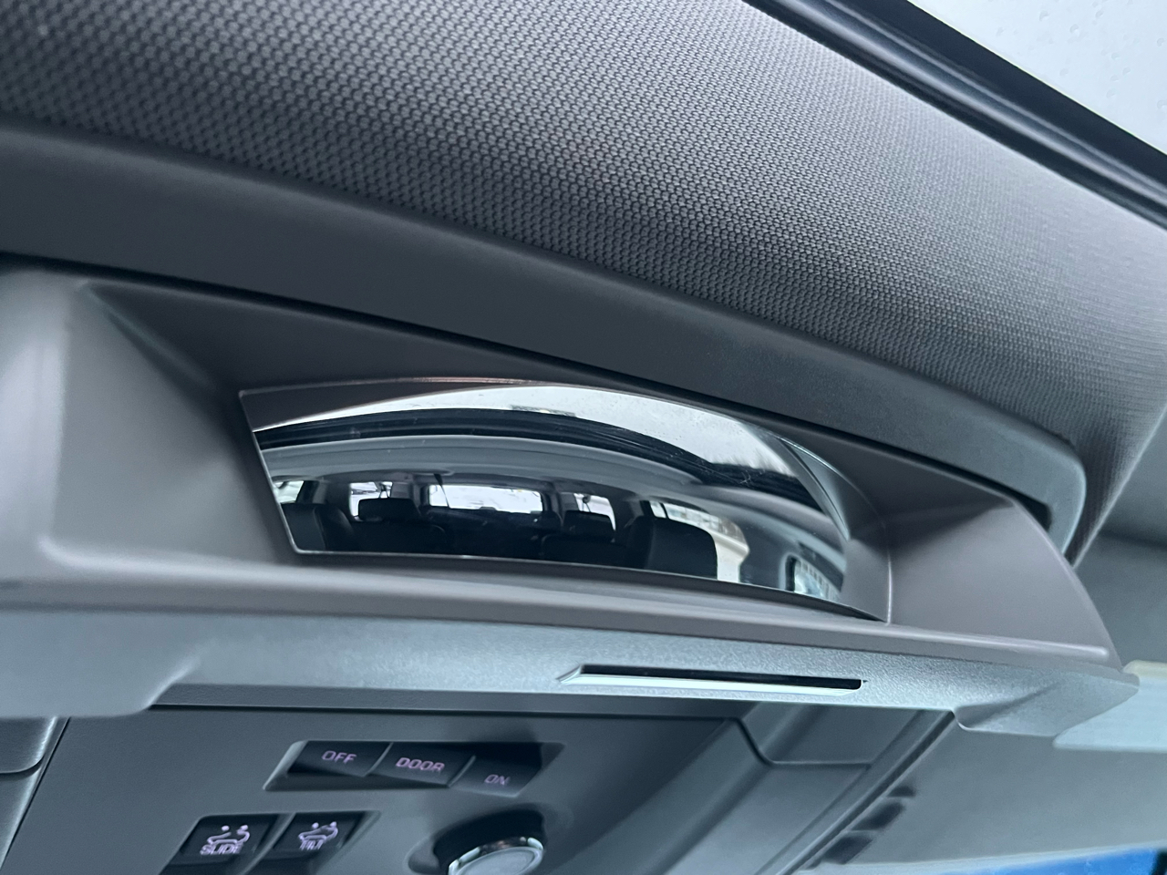 Chevrolet Suburban 4WD 4dr 1500 Premier 2019