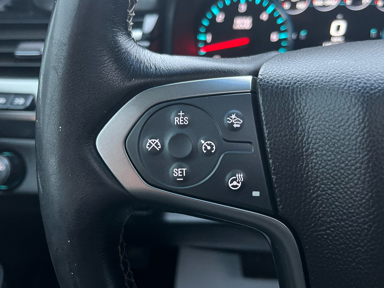 Chevrolet Suburban 4WD 4dr 1500 Premier 2019