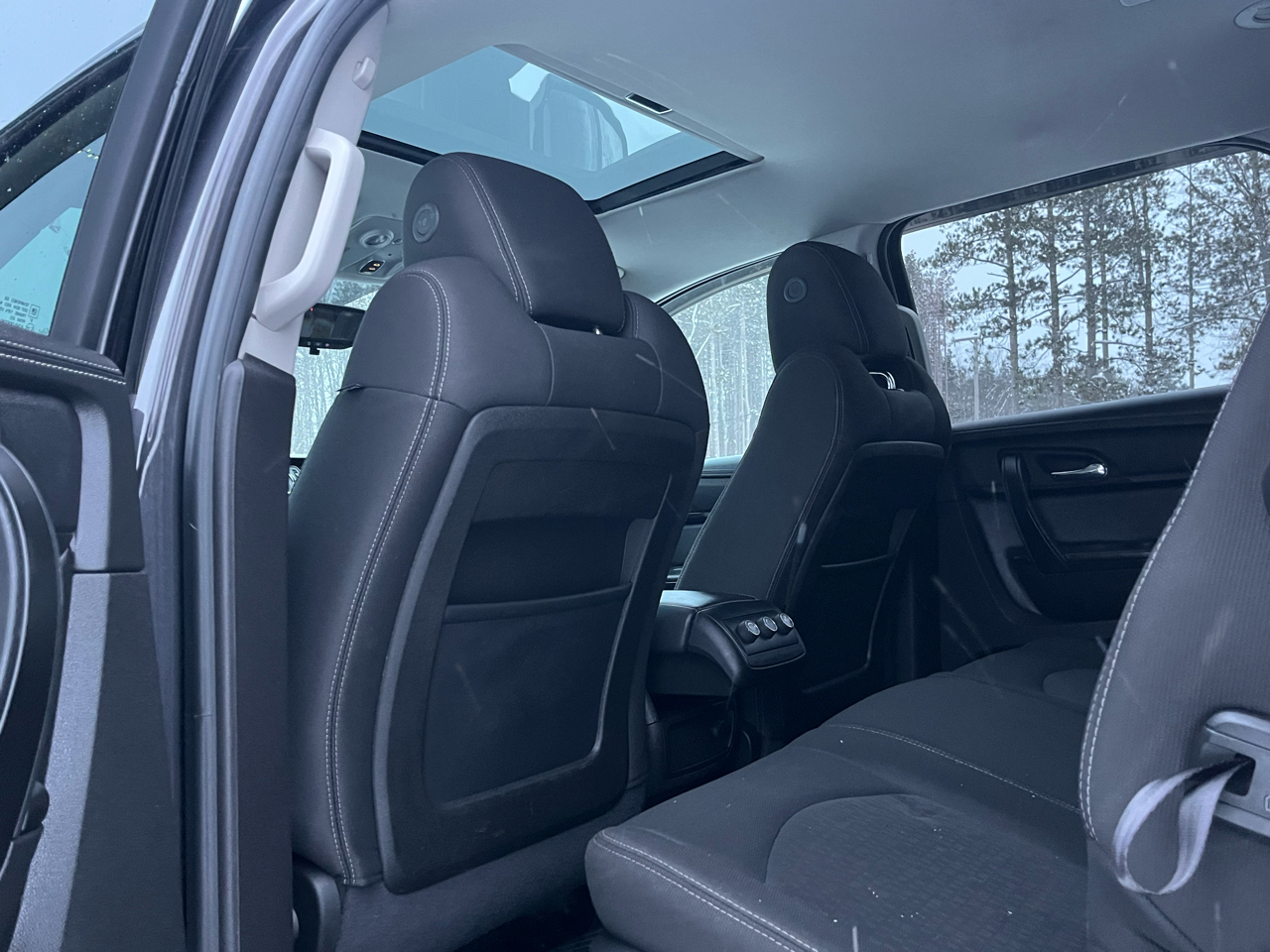 GMC Acadia AWD 4dr SLE w/SLE-1 2015