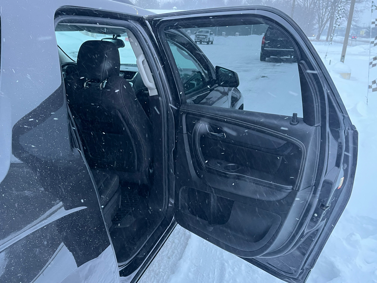 GMC Acadia AWD 4dr SLE w/SLE-1 2015