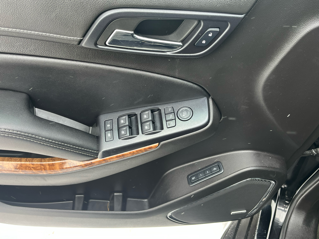 Chevrolet Tahoe 4WD 4dr LTZ 2015