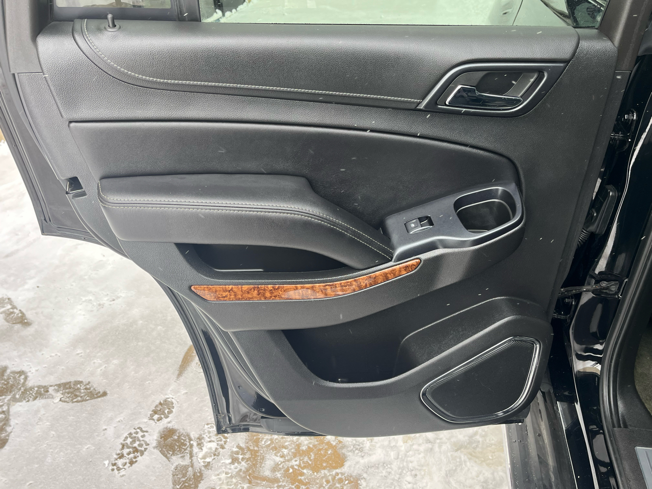 Chevrolet Tahoe 4WD 4dr LTZ 2015