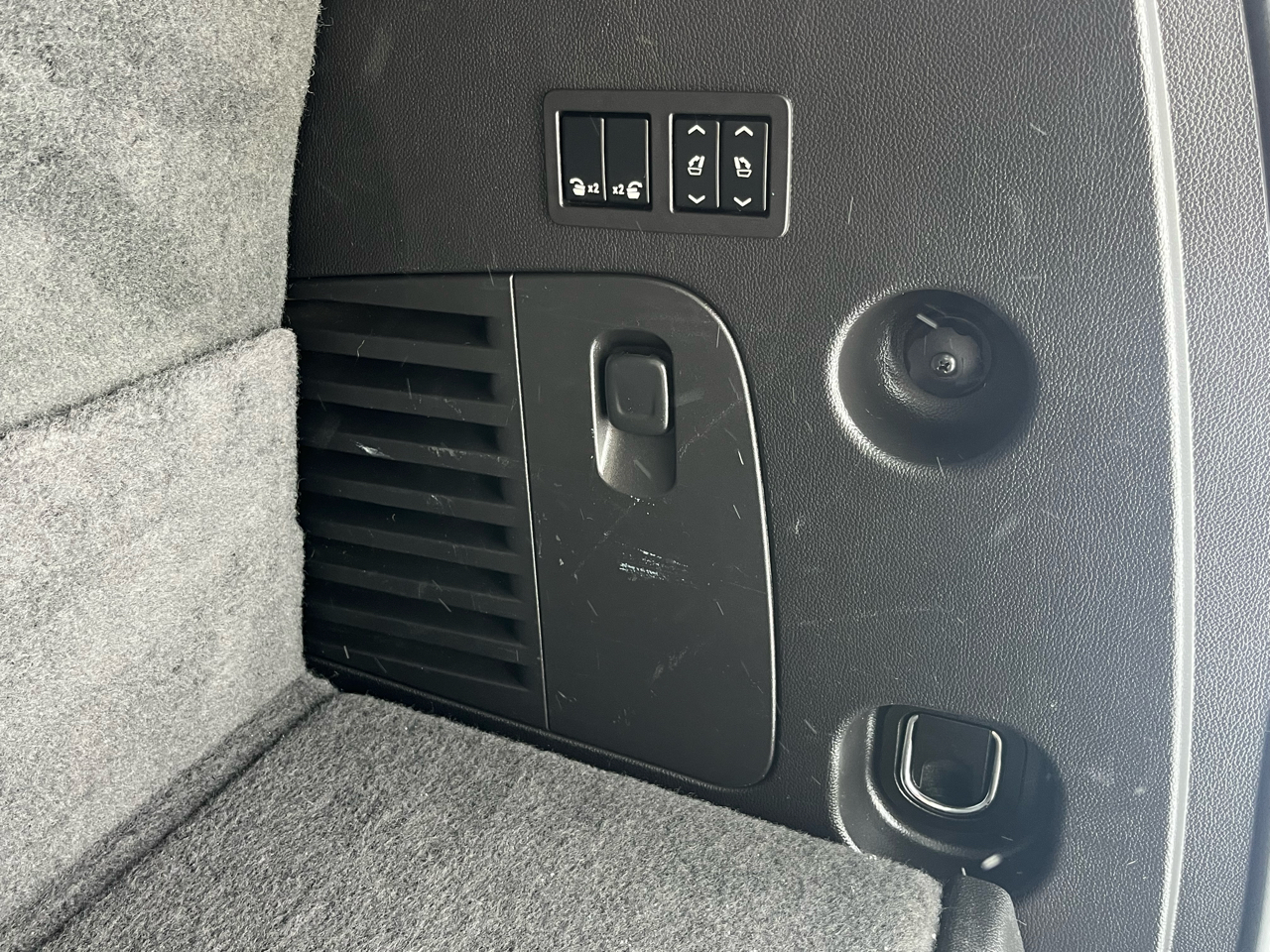 Chevrolet Tahoe 4WD 4dr LTZ 2015