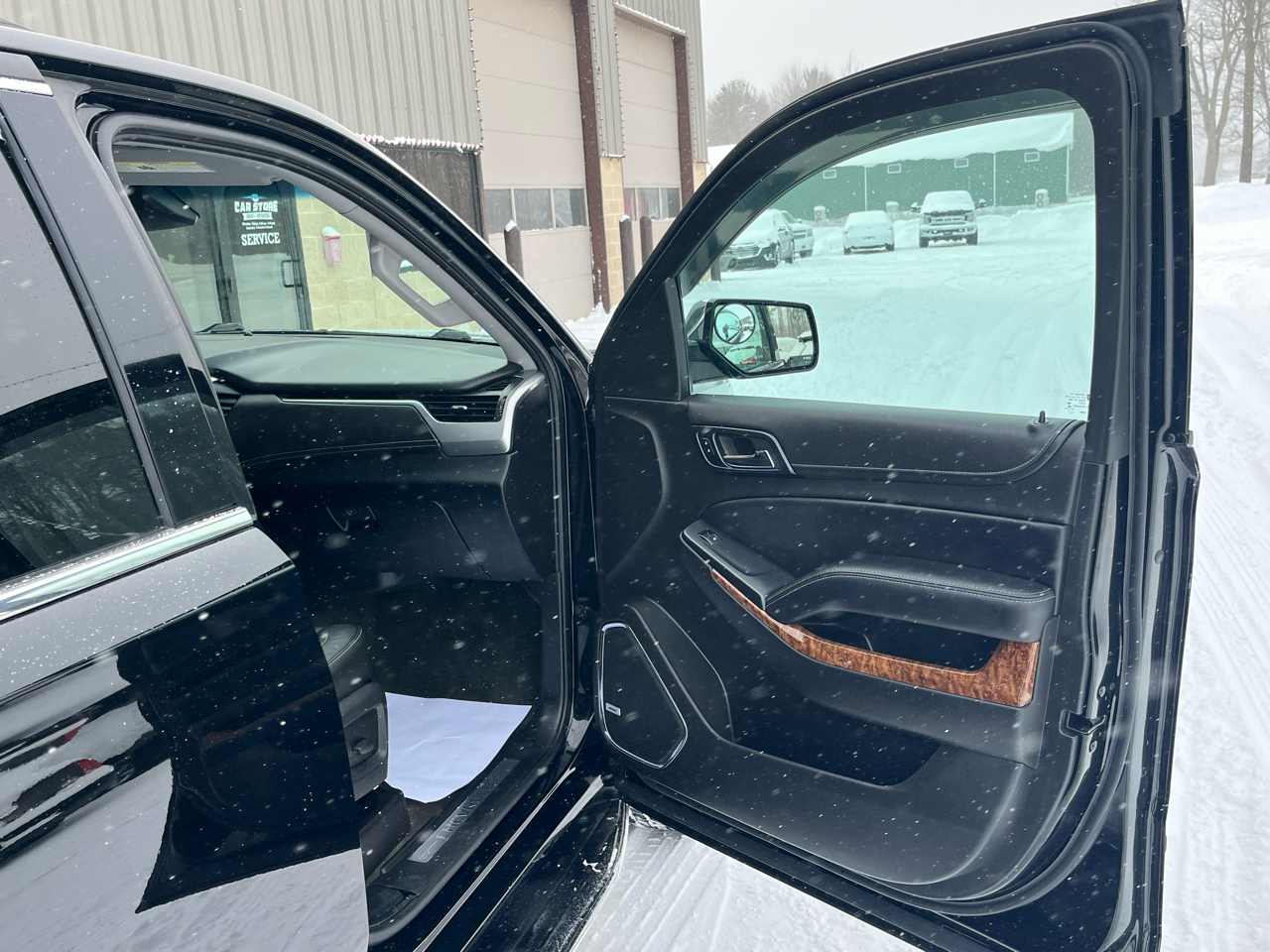 Chevrolet Tahoe 4WD 4dr LTZ 2015