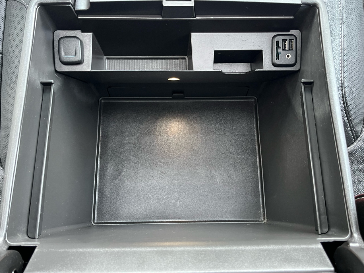 Chevrolet Tahoe 4WD 4dr LTZ 2015