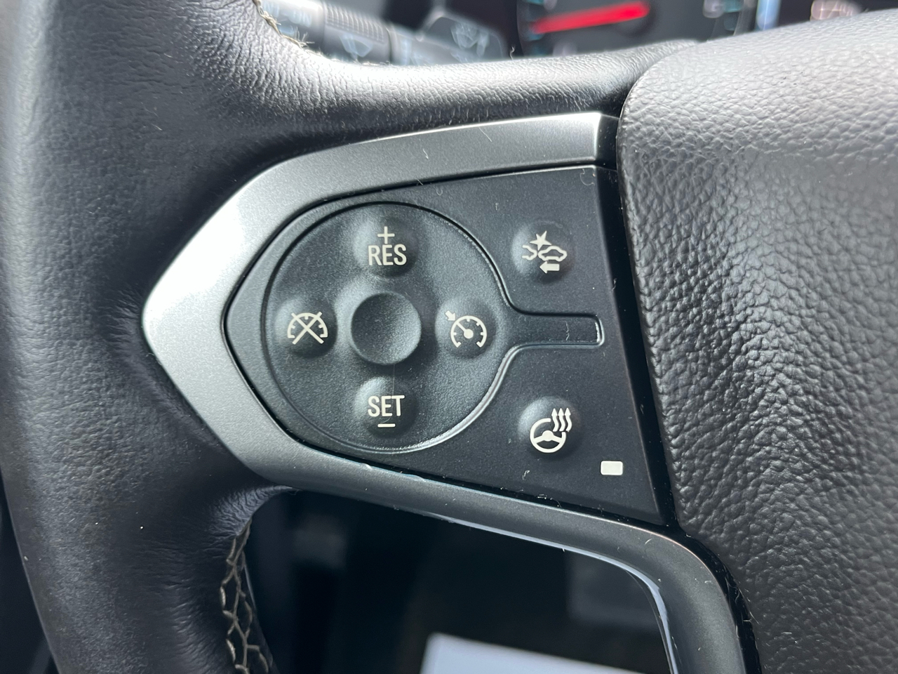 Chevrolet Tahoe 4WD 4dr LTZ 2015