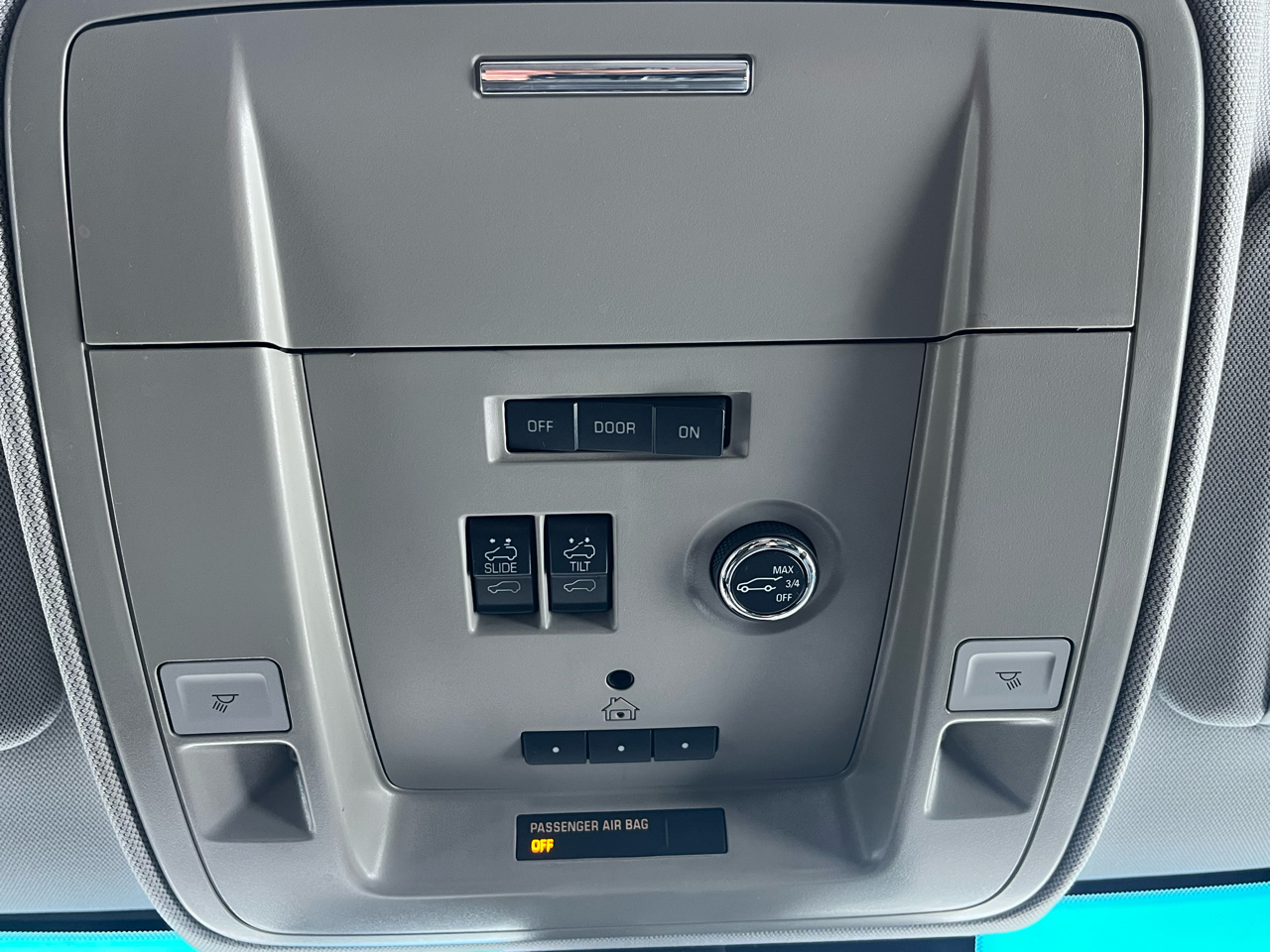 Chevrolet Tahoe 4WD 4dr LTZ 2015