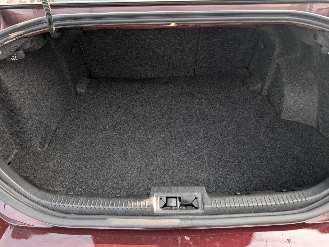 Ford Fusion 4dr Sdn S FWD 2012