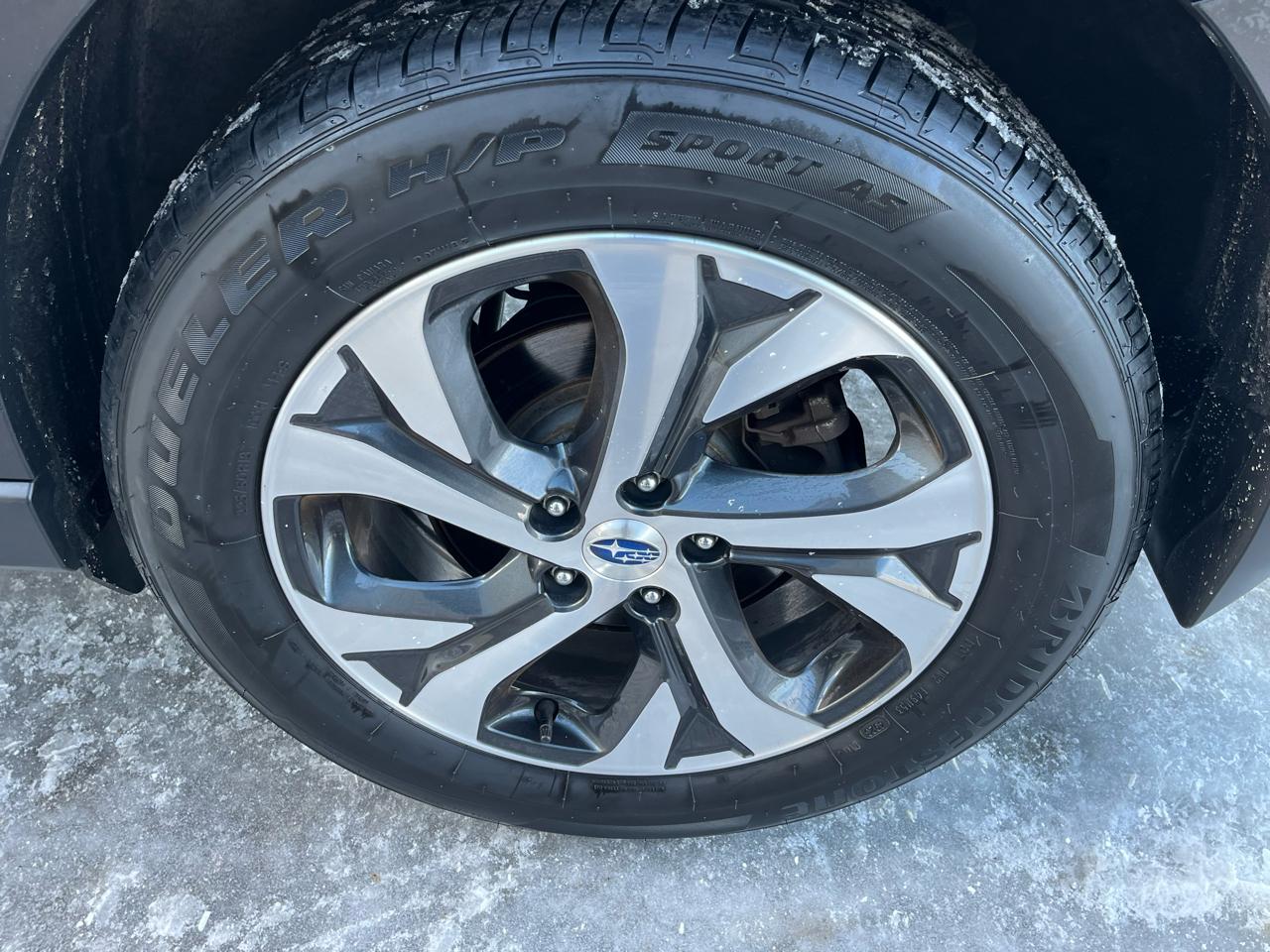 Subaru Outback Limited XT 4D Wagon 2020