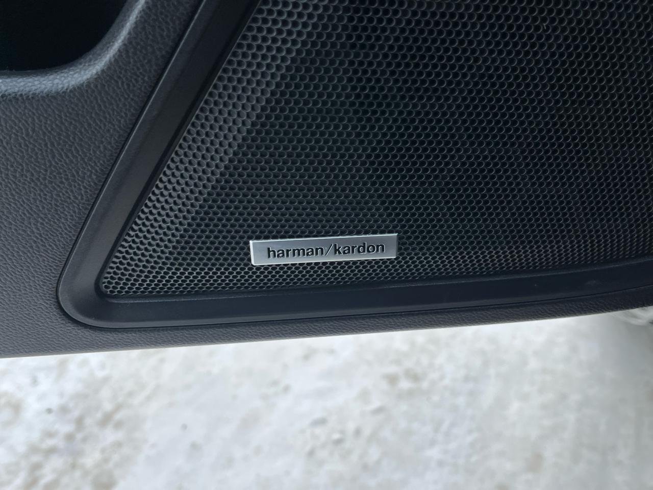 Subaru Outback Limited XT 4D Wagon 2020