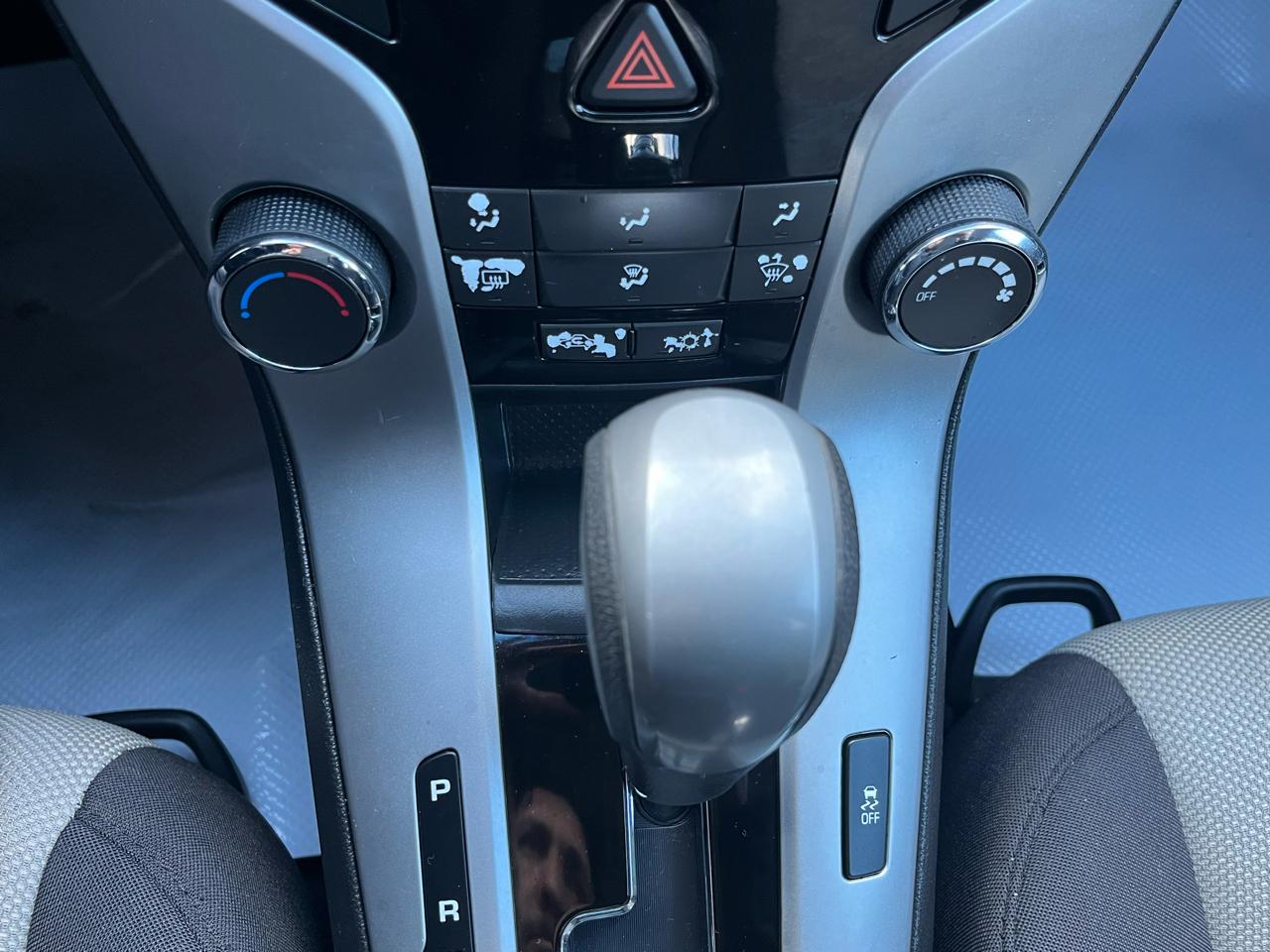 Chevrolet Cruze 4dr Sdn Auto LS 2015