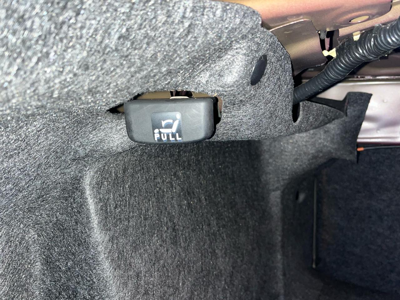 Ford Fusion 4dr Sdn S FWD 2012