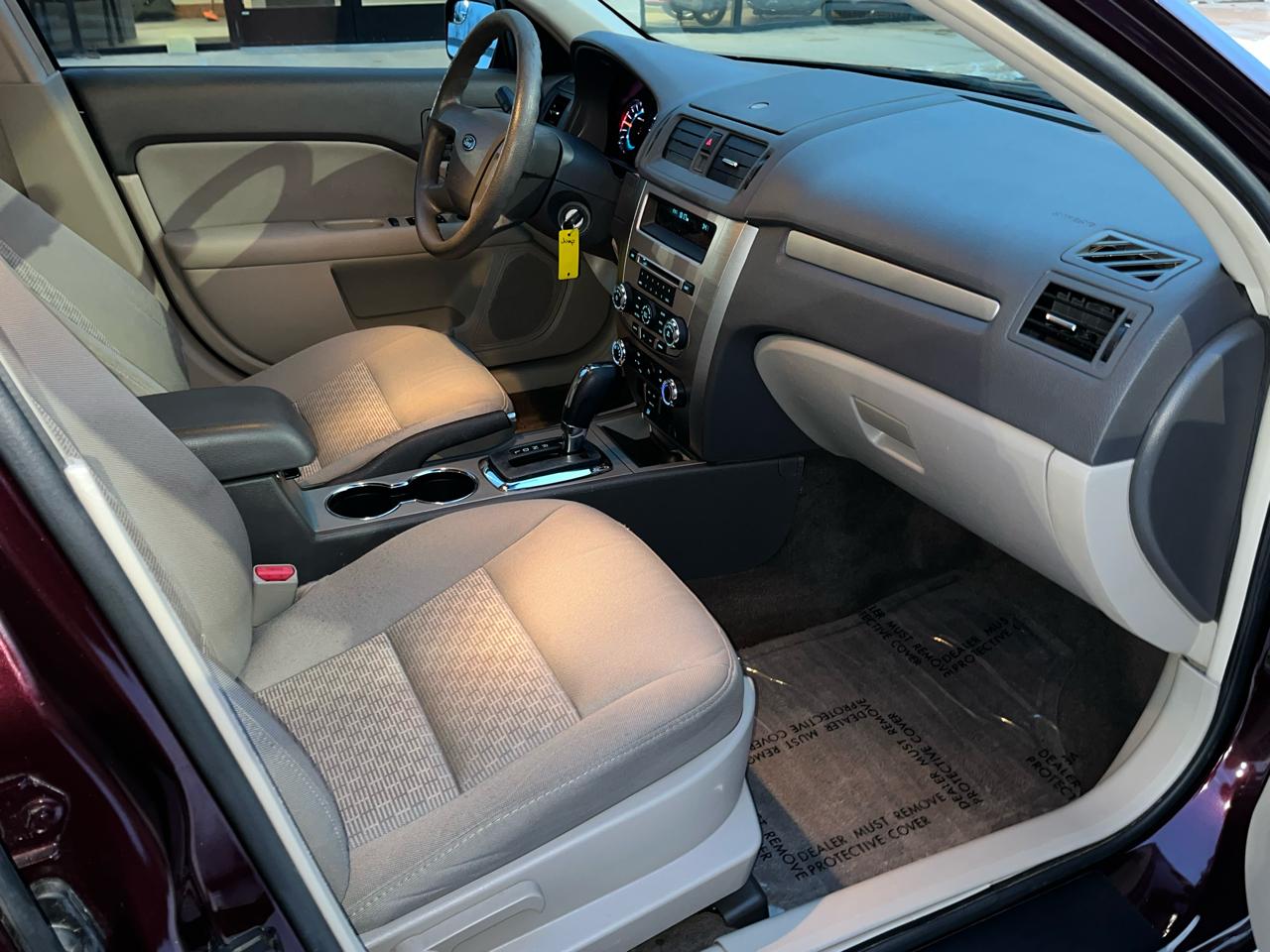 Ford Fusion 4dr Sdn S FWD 2012