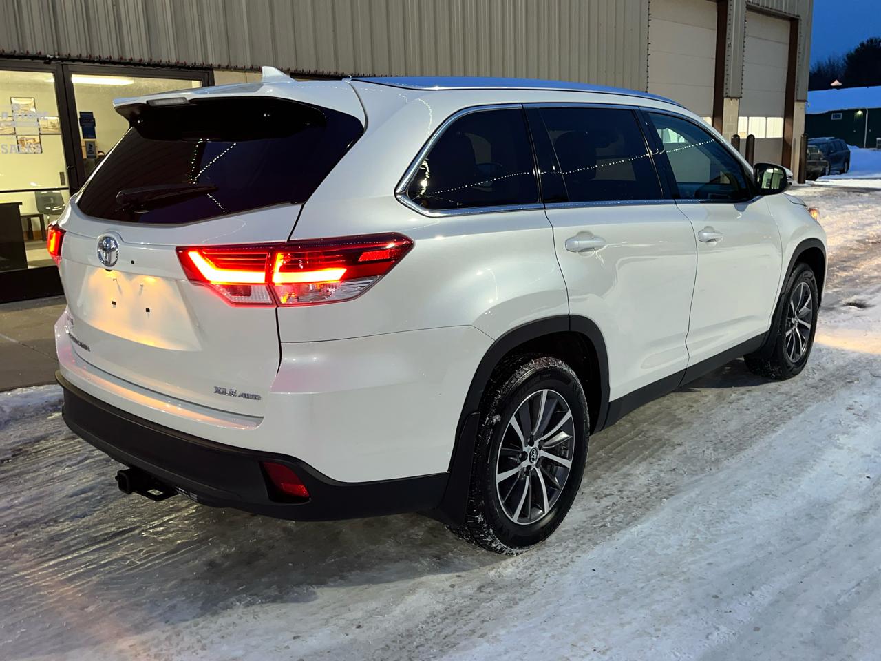 Toyota Highlander  2019