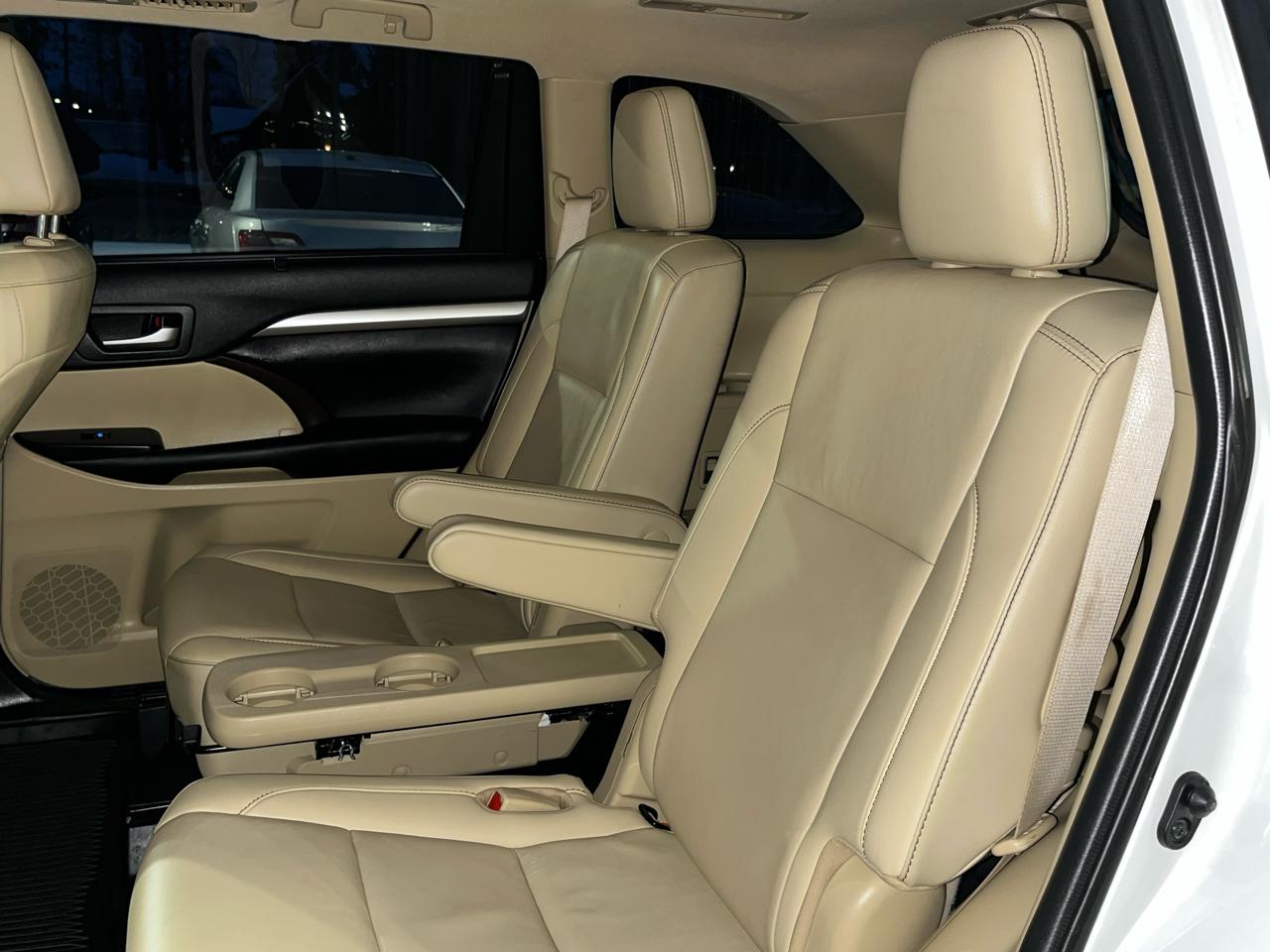 Toyota Highlander  2019