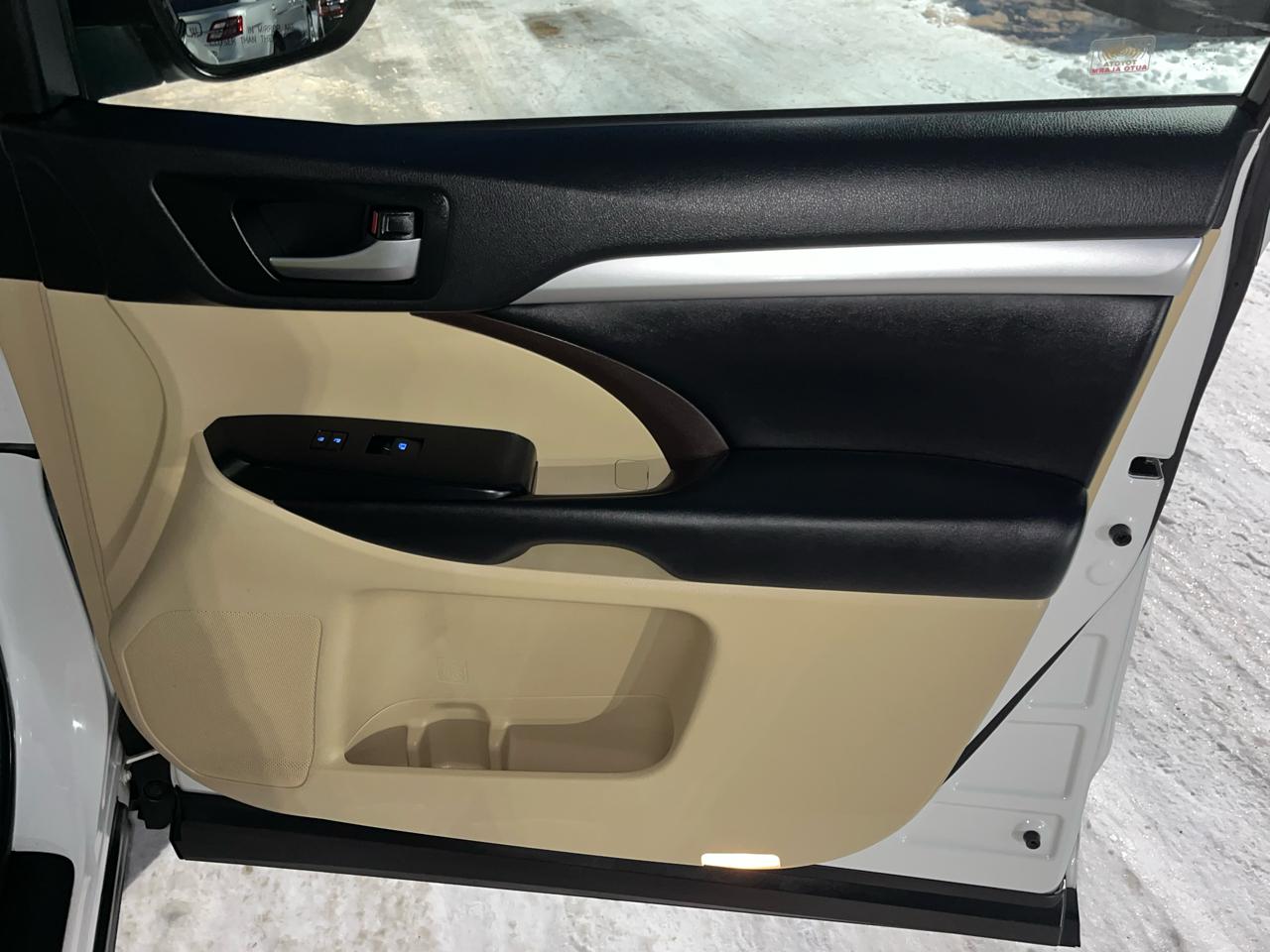 Toyota Highlander  2019