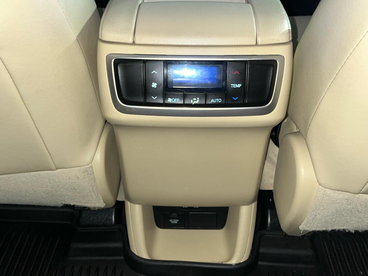 Toyota Highlander  2019