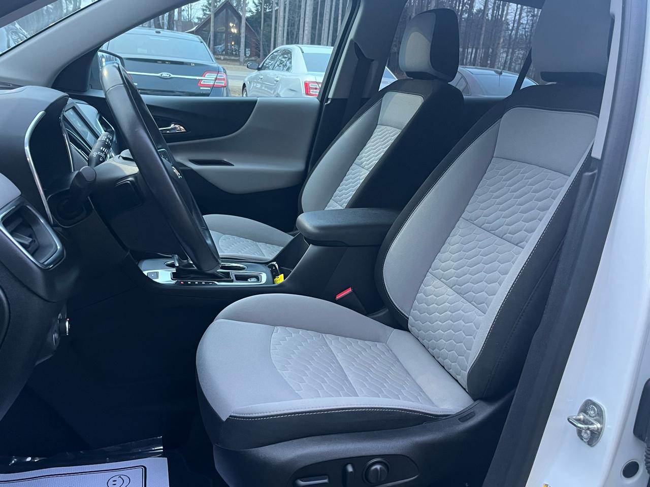 Chevrolet Equinox AWD 4dr LT w/1LT 2018