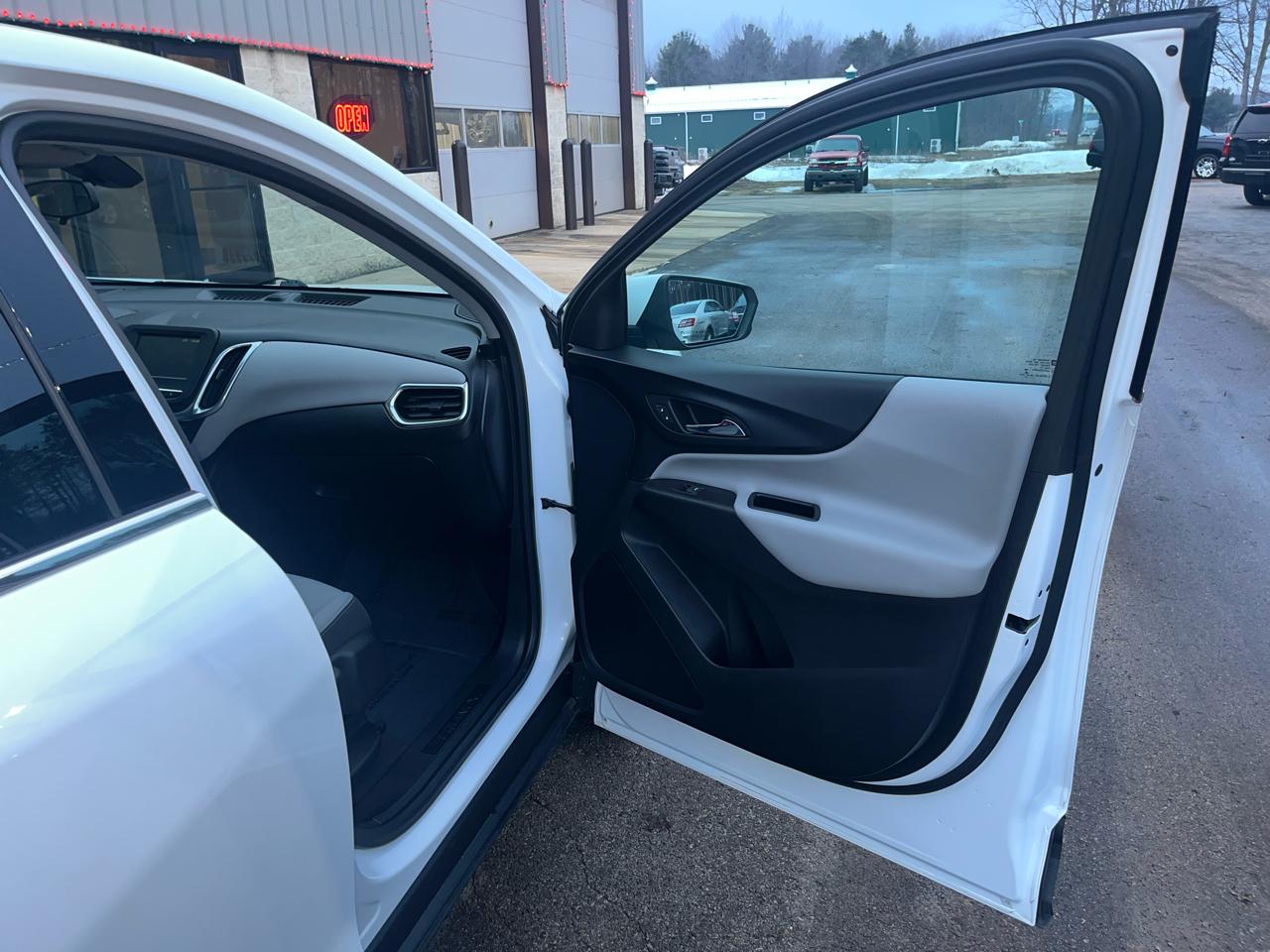 Chevrolet Equinox AWD 4dr LT w/1LT 2018