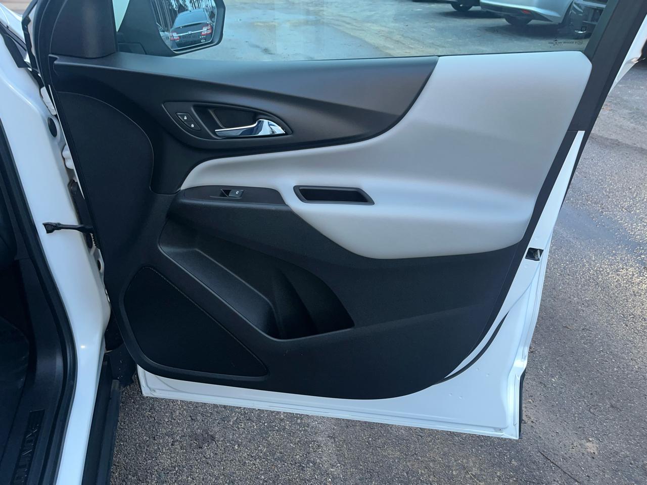 Chevrolet Equinox AWD 4dr LT w/1LT 2018