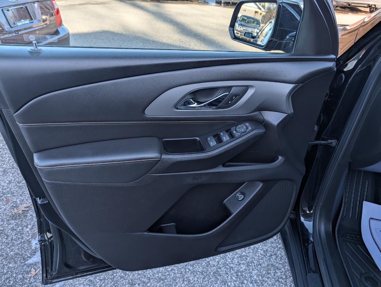 Chevrolet Traverse FWD 4dr LT Cloth w/1LT 2019