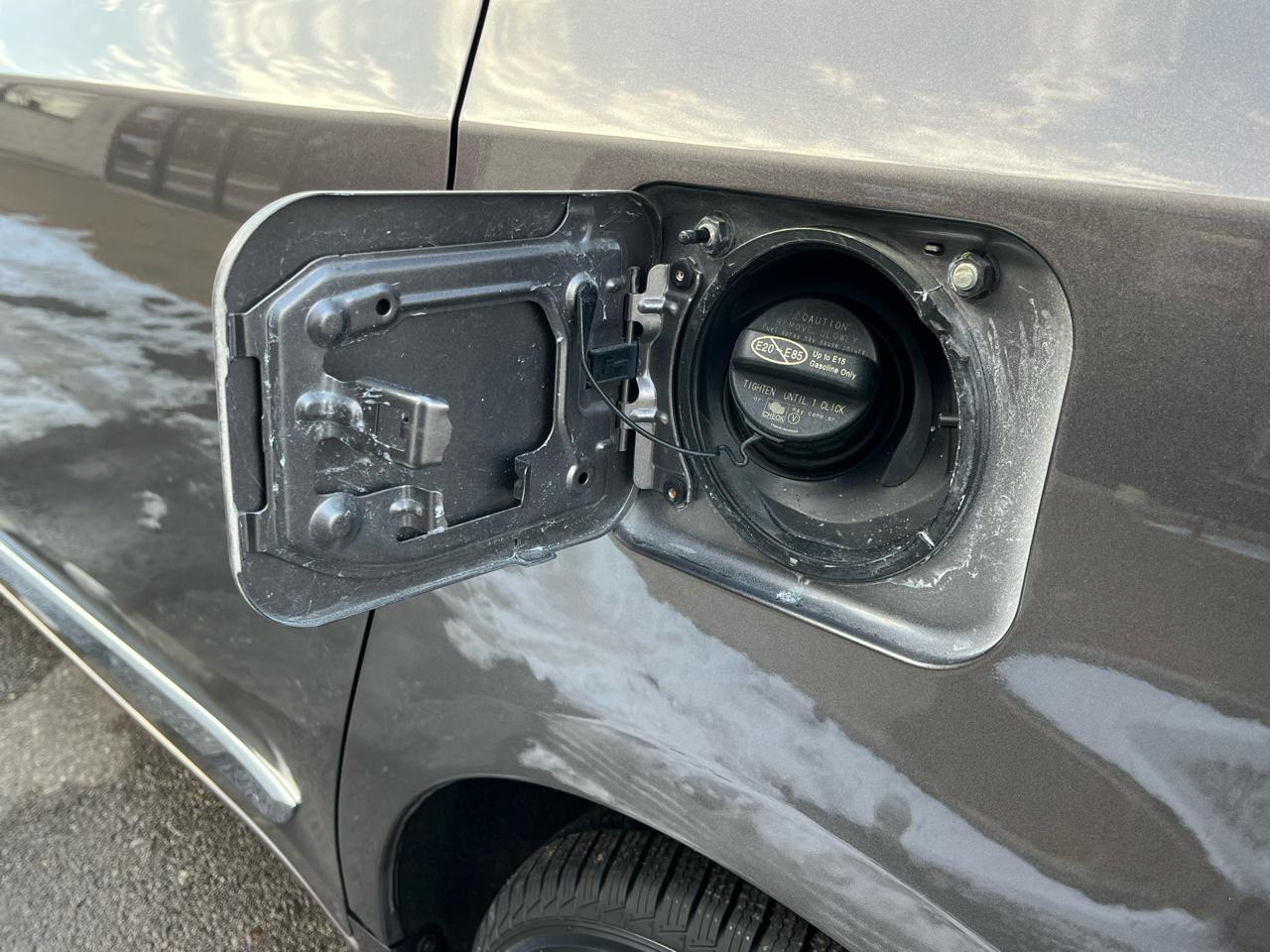 Toyota Sienna XLE Premium AWD 7-Passenger V6 2017