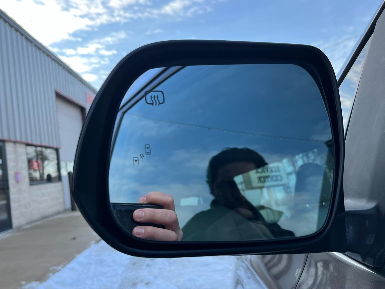 Toyota Sienna XLE Premium AWD 7-Passenger V6 2017