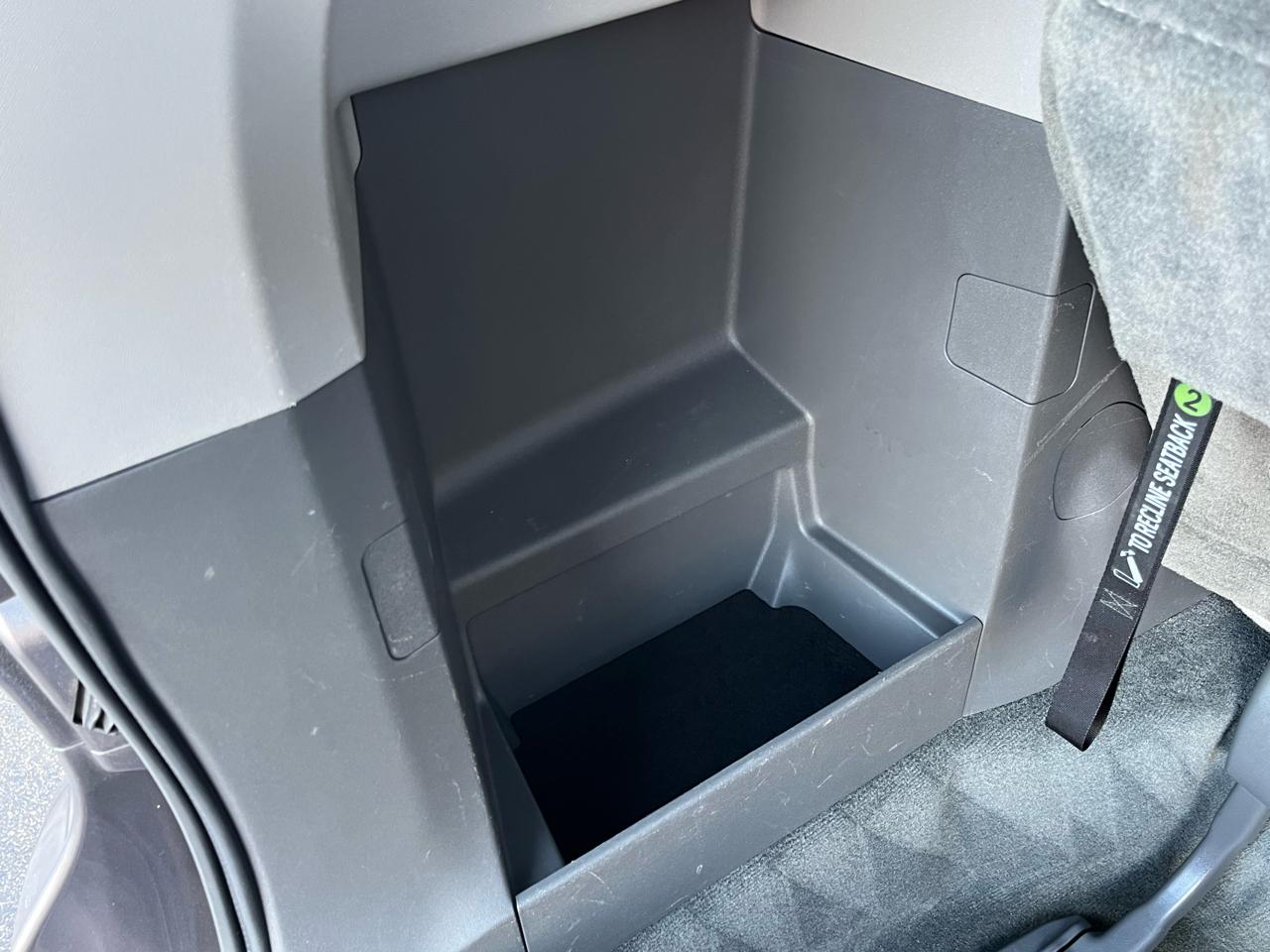 Toyota Sienna XLE Premium AWD 7-Passenger V6 2017