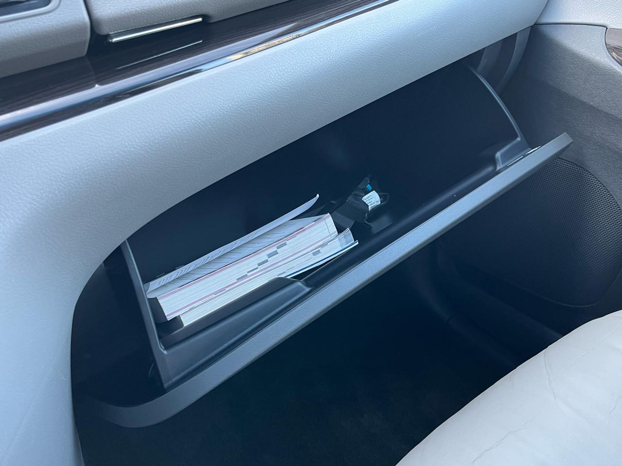 Toyota Sienna XLE Premium AWD 7-Passenger V6 2017