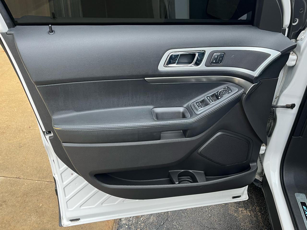 Ford Explorer 4WD 4dr Sport 2015