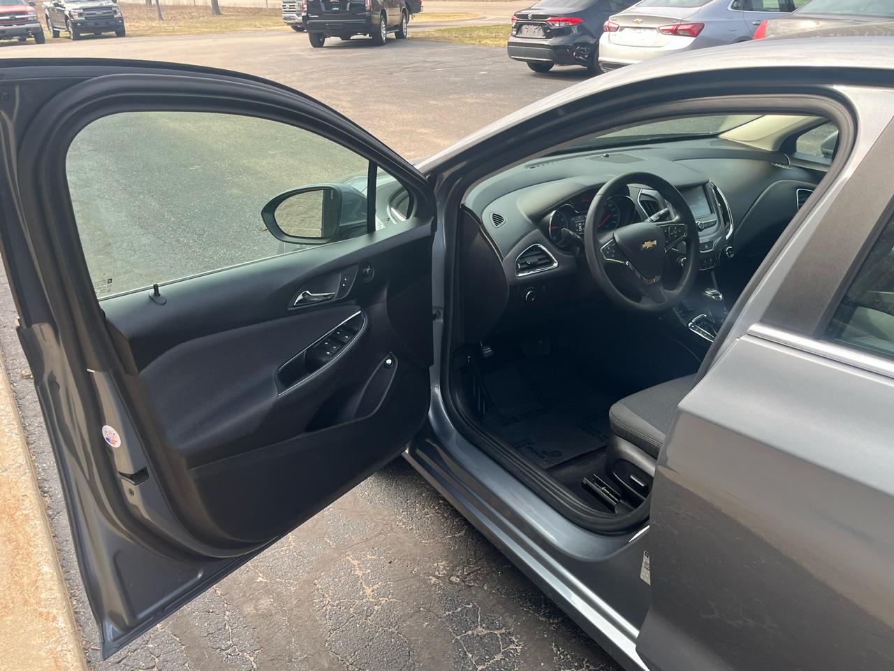 Chevrolet Cruze 4dr Sdn 1.4L LT w/1SD 2018