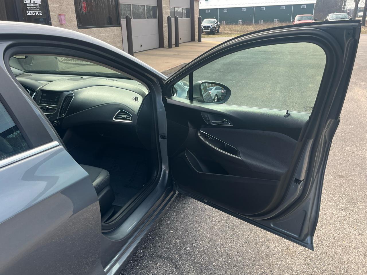 Chevrolet Cruze 4dr Sdn 1.4L LT w/1SD 2018