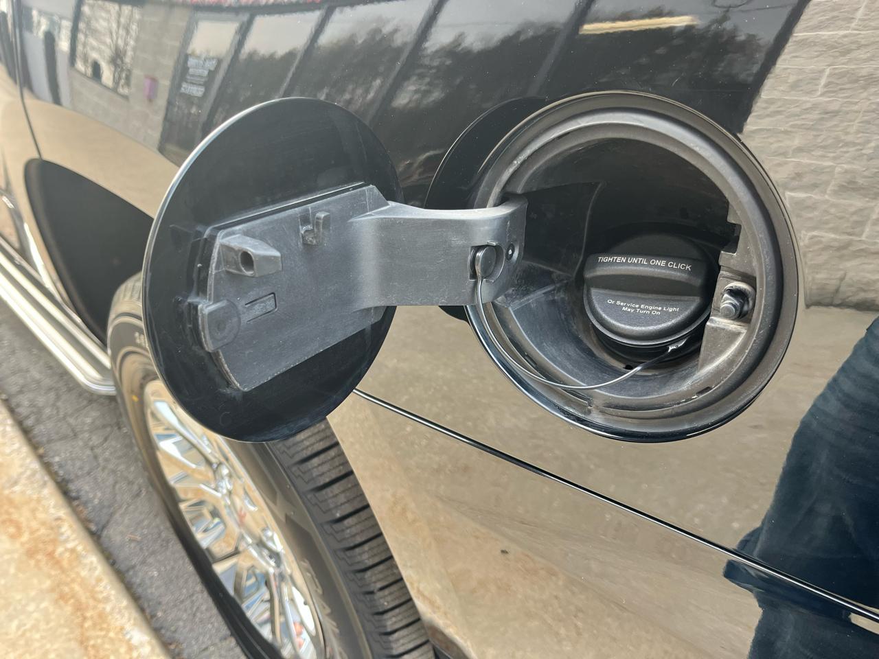 GMC Yukon 4WD 4dr SLT 2015