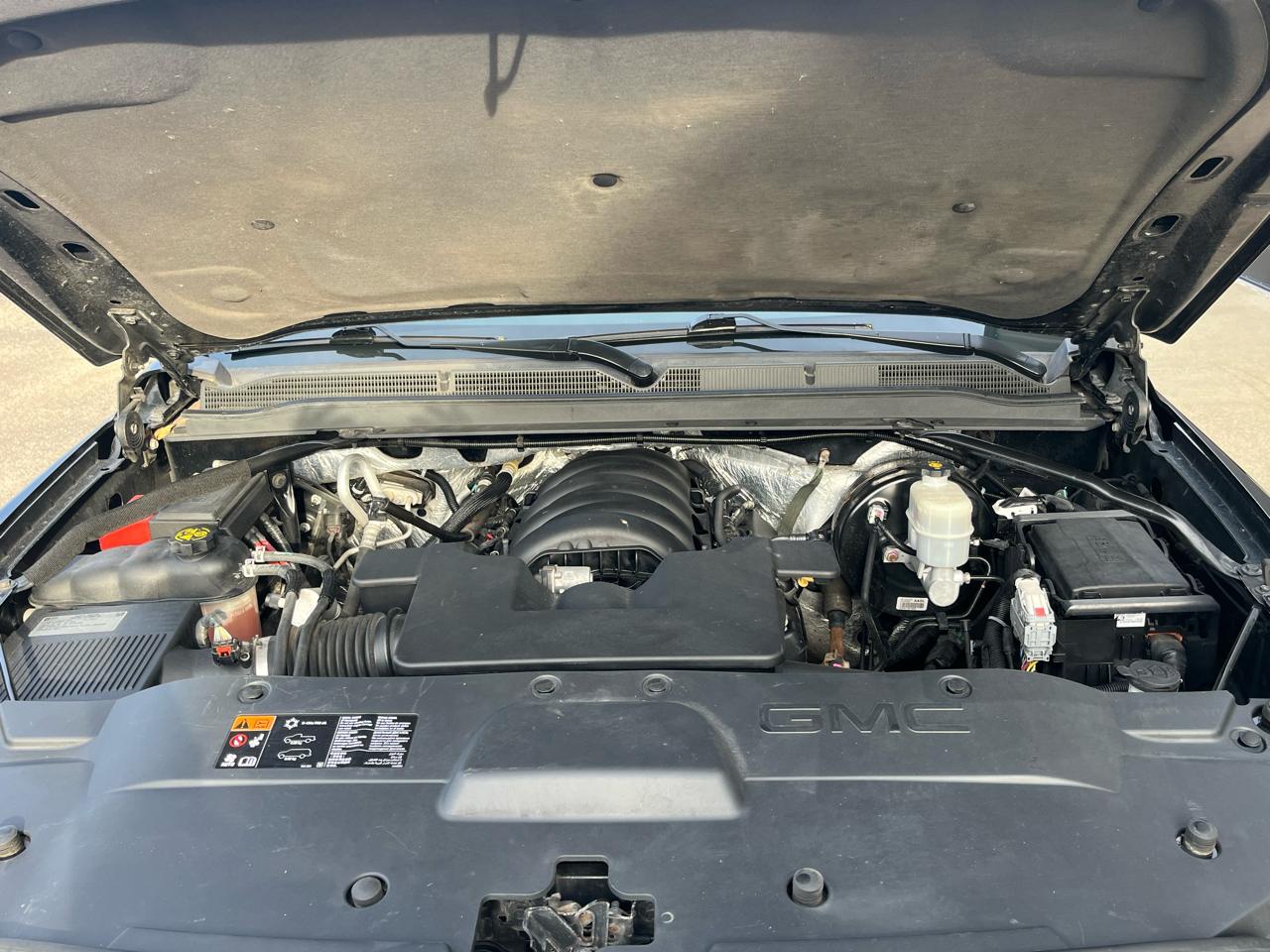 GMC Yukon 4WD 4dr SLT 2015