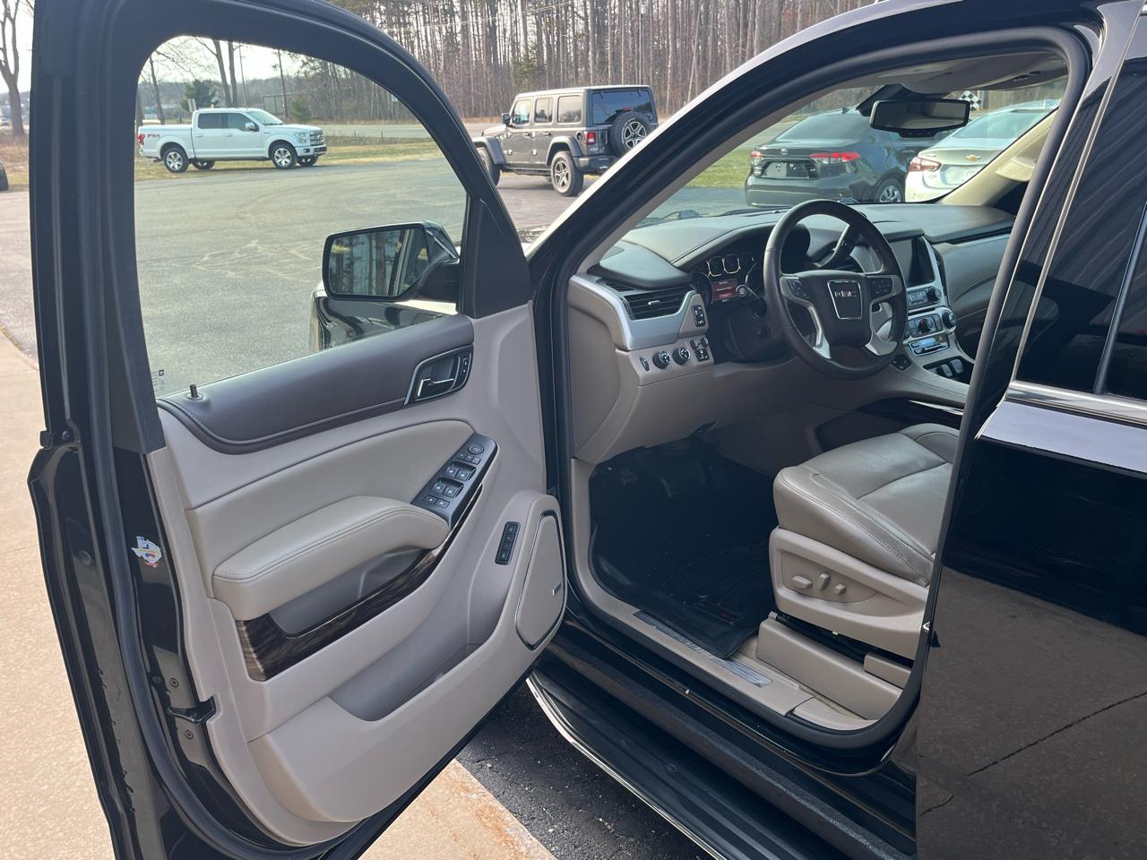 GMC Yukon 4WD 4dr SLT 2015