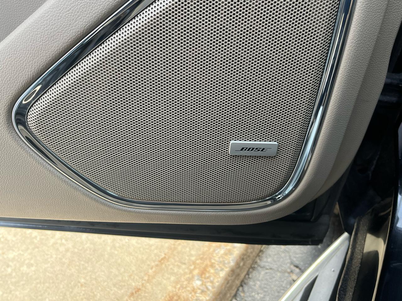 GMC Yukon 4WD 4dr SLT 2015