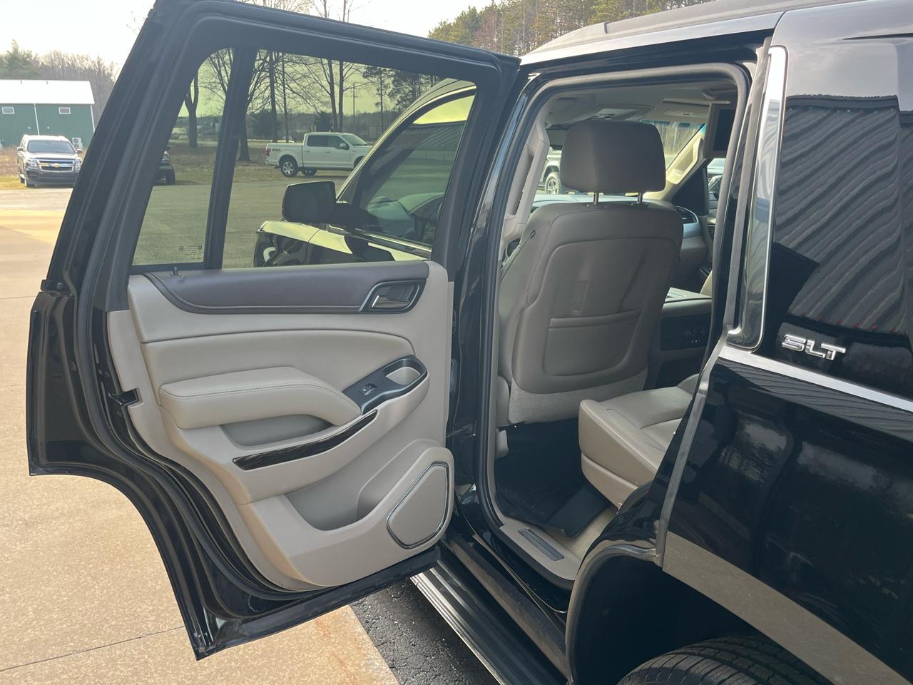 GMC Yukon 4WD 4dr SLT 2015