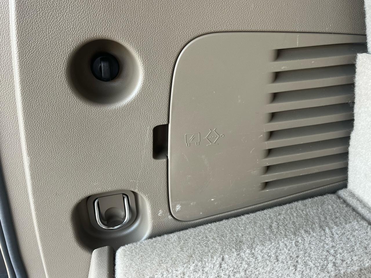 GMC Yukon 4WD 4dr SLT 2015