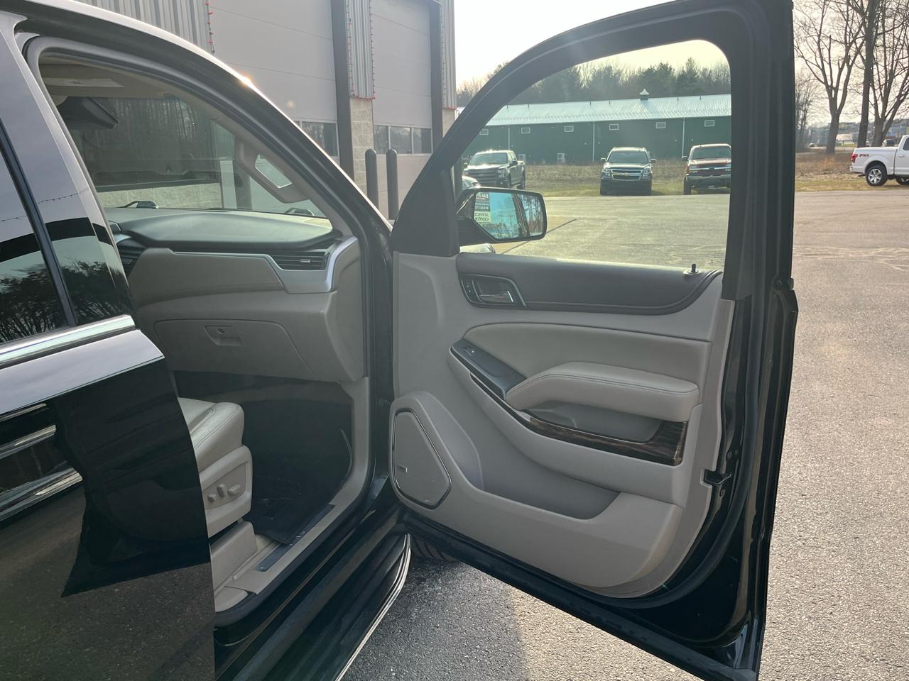 GMC Yukon 4WD 4dr SLT 2015