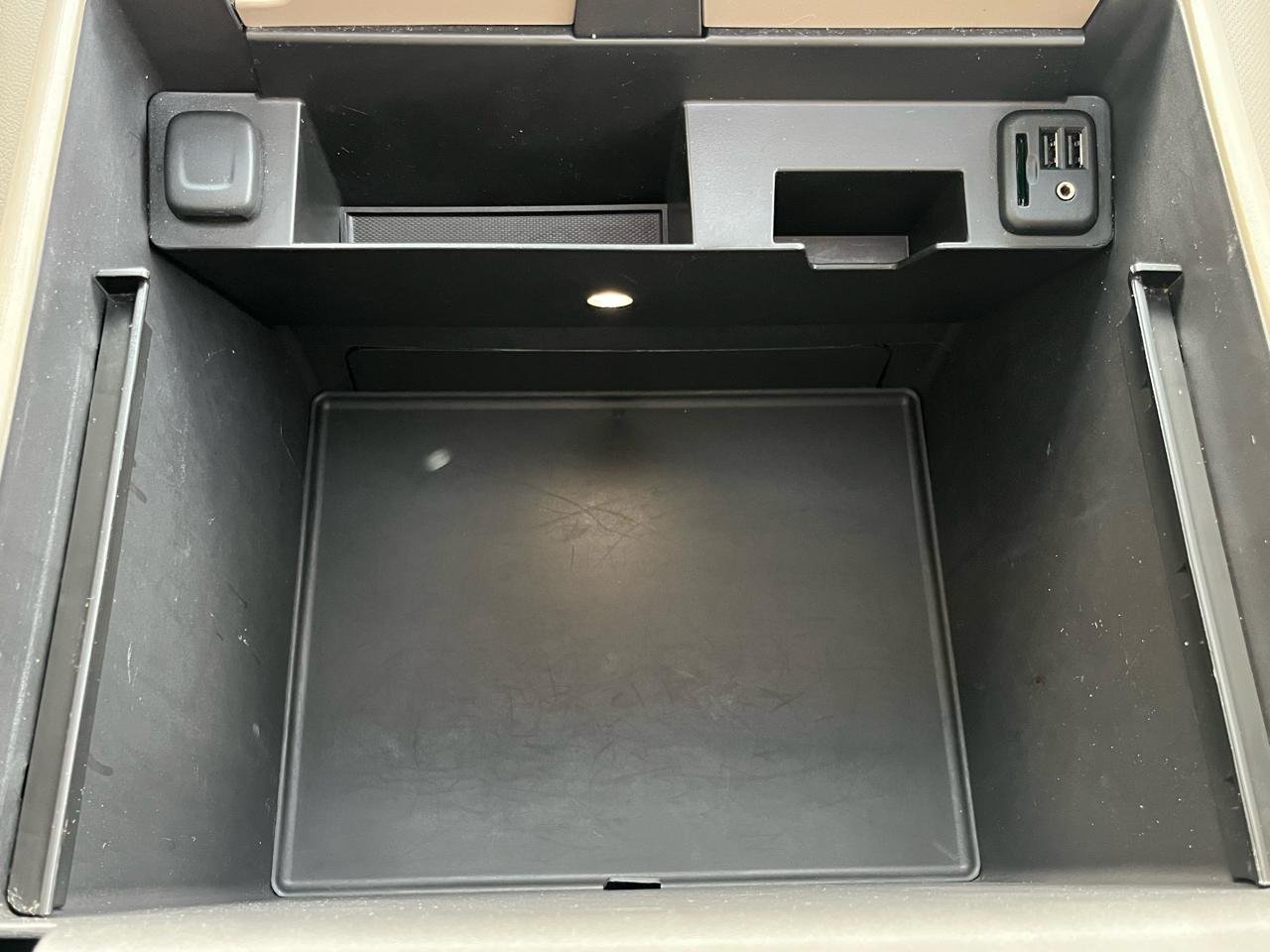 GMC Yukon 4WD 4dr SLT 2015