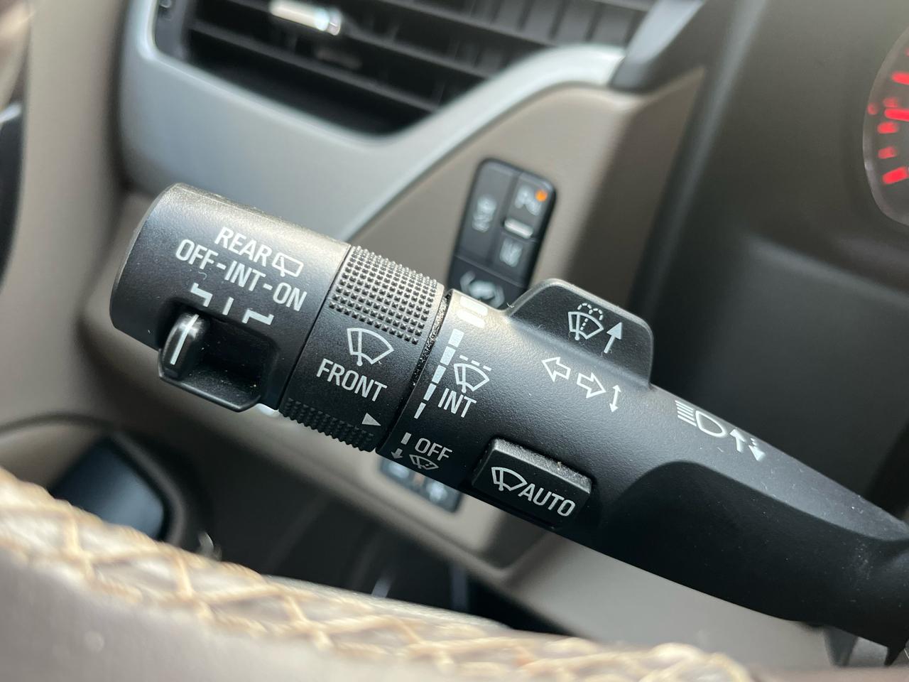 GMC Yukon 4WD 4dr SLT 2015