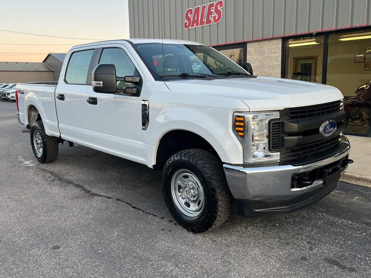 Ford Super Duty F-250 SRW XL 4WD Crew Cab 6.75' Box 2018
