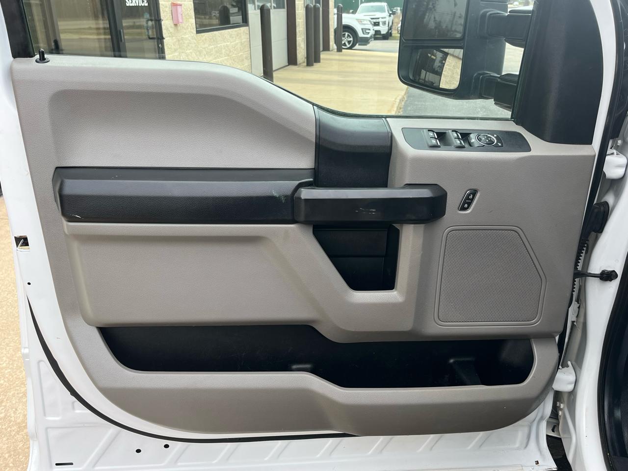 Ford Super Duty F-250 SRW XL 4WD Crew Cab 6.75' Box 2018